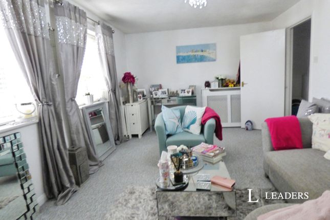 Woodlands Avenue, Rustington photo 3