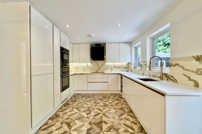21 Hurst Hill, Kent photo 4