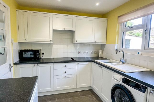 9, Hillwell, Malmesbury photo 3