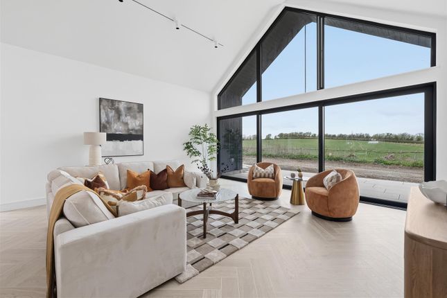 Coxmere, 4 Home Farm Barns, Barton Road, Stratford-Upon-Avon photo 3