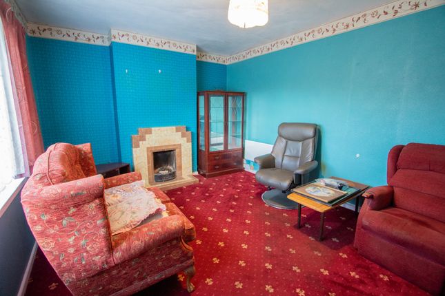 12 Chard Avenue, Whimple, Exeter photo 2