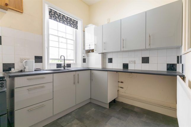 Flat 2, 77, Warminster Road, Westbury photo 5