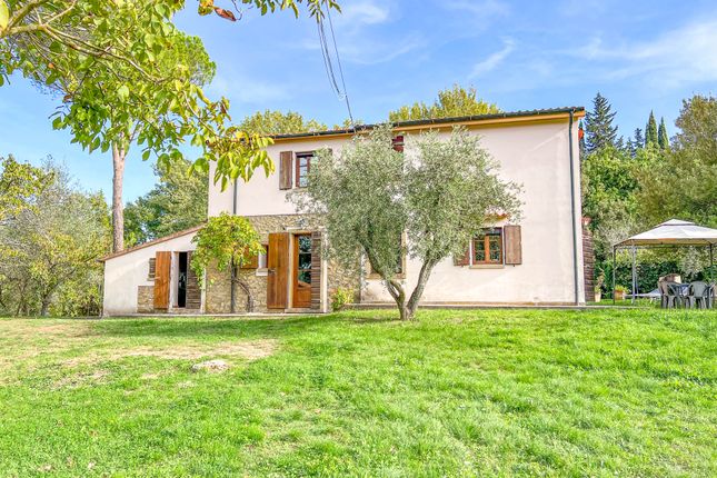 Thumbnail Farmhouse for sale in Strada Provinciale Dei Tre Comuni, Montescudaio, Pisa, Tuscany, Italy