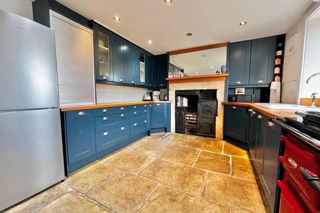 9, Hopwood Bank, Leeds photo 2