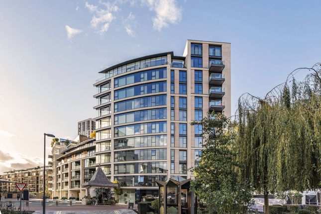 Flat for sale in Harbour Avenue, Chelsea Harbour, London