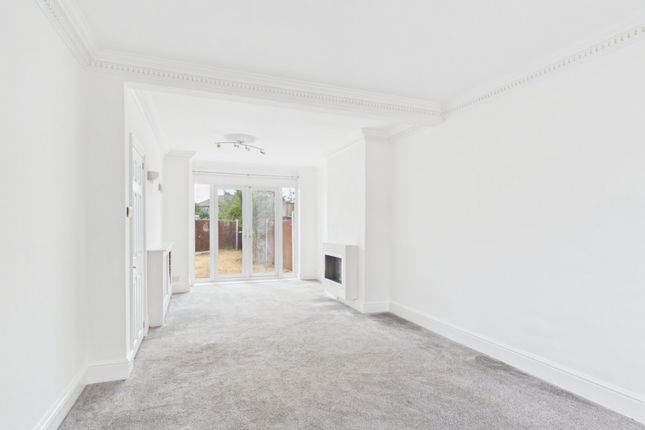 44, Petersfield Road, Surrey photo 3