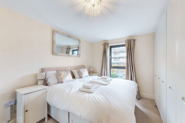 Flat to rent in Spa Road, London