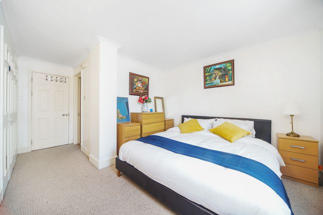 Flat to rent in Homer Street, London