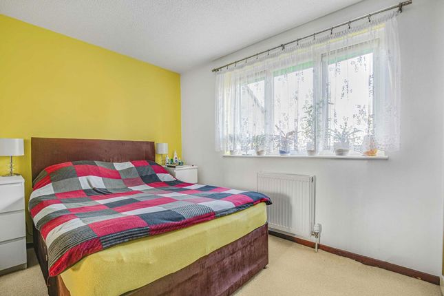 95, Wilkinson Way, London photo 4
