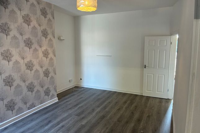 754, Leigh Road, Leigh, Greater Manchester photo 4