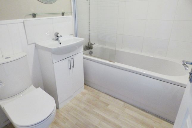13, Ferndale, Southampton photo 3