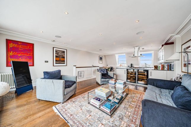 Flat for sale in Fulham Road, Parsons Green, London