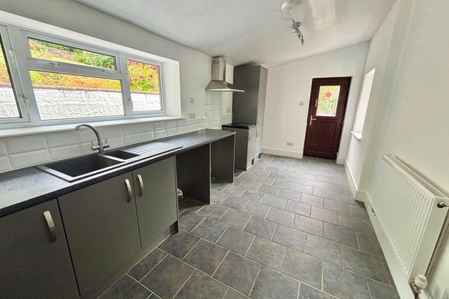 138 Graig Road, Godrergraig, Swansea photo 2