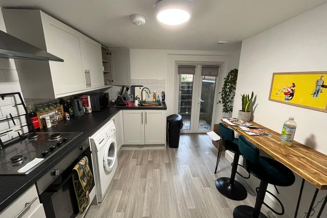 Duplex to rent in Birnam Road, London