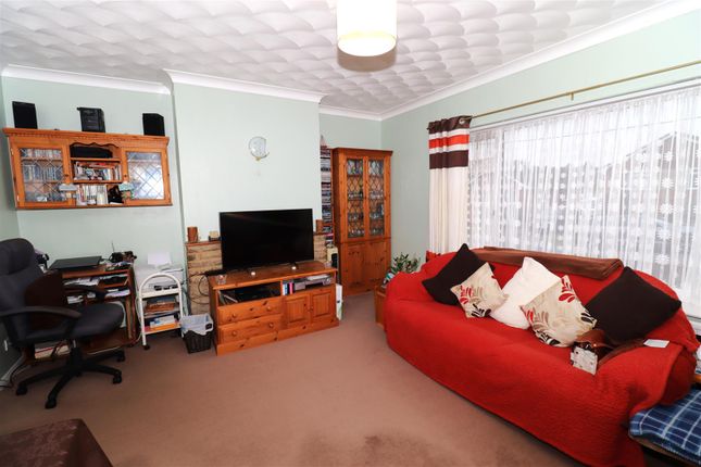 6, Long Avenue, Bexhill-on-Sea photo 3