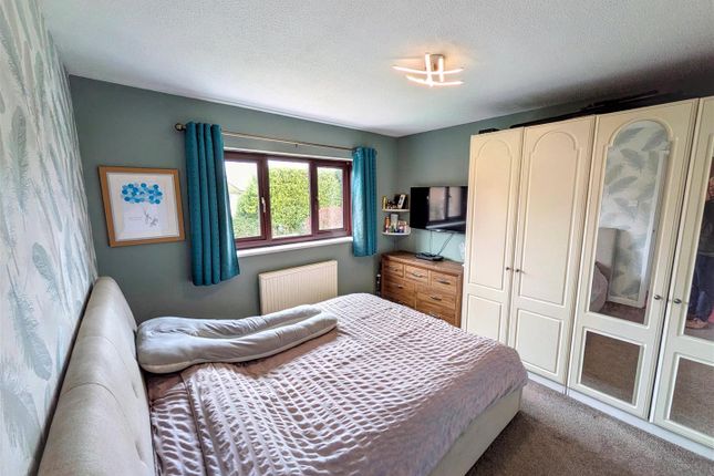 14, Goodhew Close, Yapton photo 4