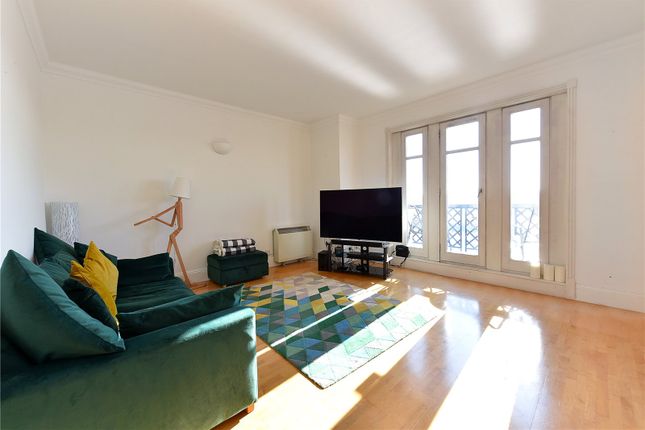 Flat for sale in Old Sun Wharf, 40 Narrow Street, Limehouse, London