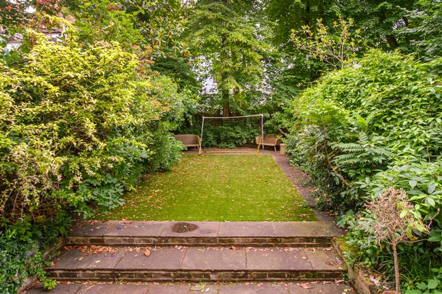 6, Russell Road, London photo 3