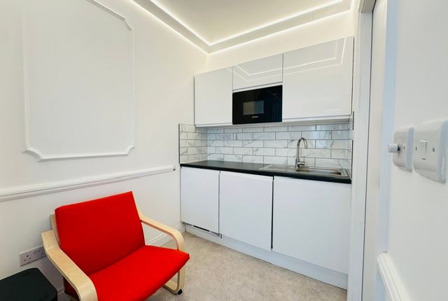 Pratt Mews, Camden Town photo 5