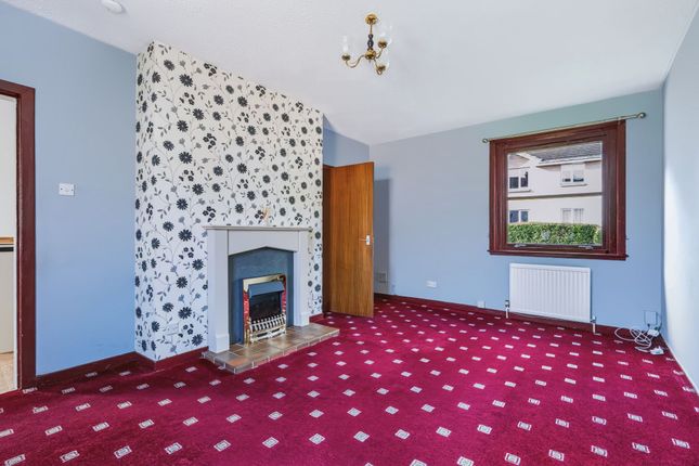 14 Park Crescent, Falkirk photo 3