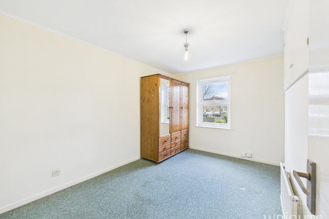 35, Bassingburn Walk, Welwyn Garden City photo 4