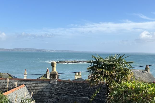 4 Raginnis Hill, Mousehole, Penzance photo 2