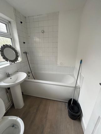 331 Somercotes Hill, Somercotes, Derbyshire photo 5