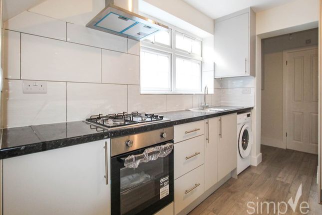 Snowdon Crescent, Hayes Middlesex photo 4