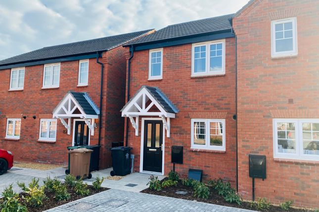 Thumbnail Terraced house to rent in Astley Gardens, Hilton, Derby