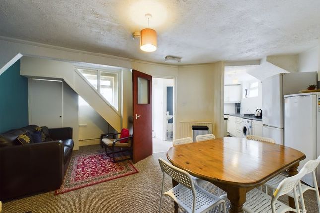 End terrace house to rent in Queens Park Mews, Queens Park Rise, Brighton BN2