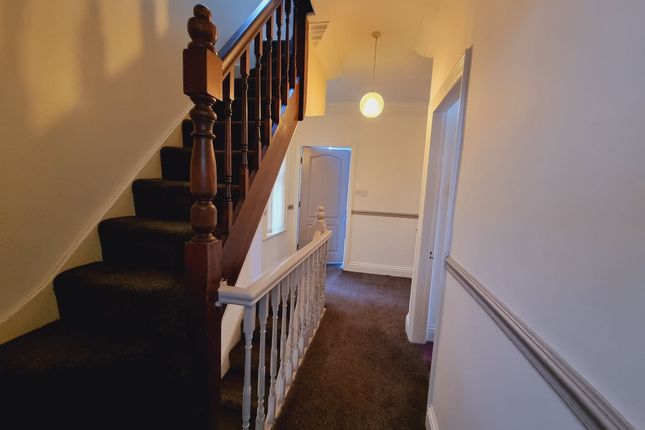 Detached house to rent in Toller Lane, Bradford