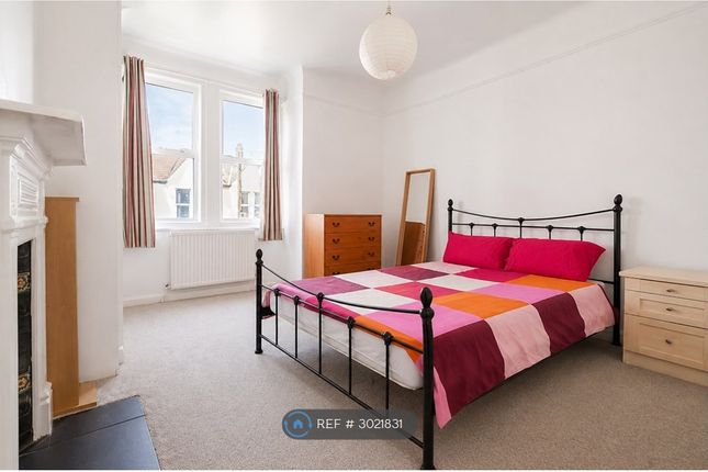 Rostella Road, London photo 3