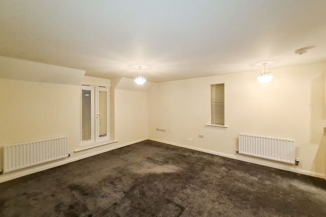 37, Falcon Crescent, Norwich photo 4