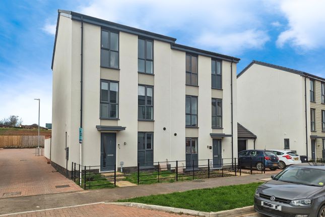 Thumbnail Town house for sale in Clover Way, Stoke Gifford, Bristol