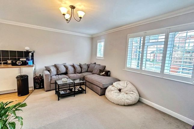 Whatsapp Image 20251024 At 111112_A53F1Dfe.Jpg