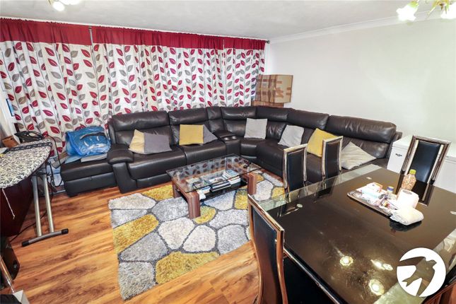 30, Draper Close, Belvedere photo 2