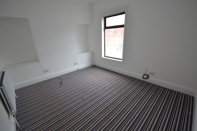 6 Albert Avenue Middleburg Street, Hull photo 5