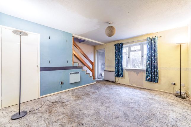 120, Eden Grove Road, West Byfleet photo 4