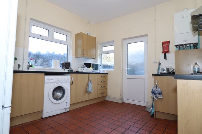 4, Ruthin Gardens, Cardiff photo 2