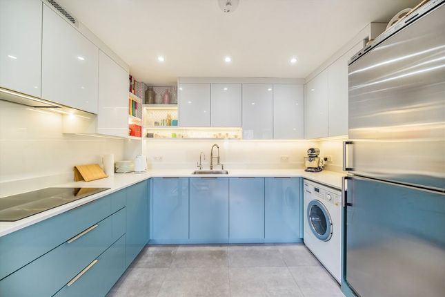 Flat 14, Opal House, Agate Close, London photo 2