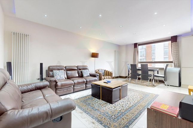 Thumbnail Flat to rent in The Water Gardens, Burwood Place, London