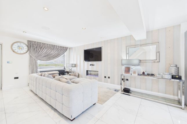 8 Harwich Grove, Liverpool photo 4