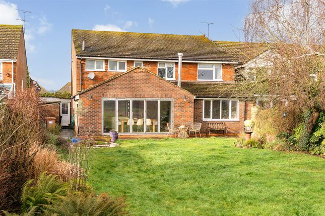 20, Godfries Close, Welwyn photo 2