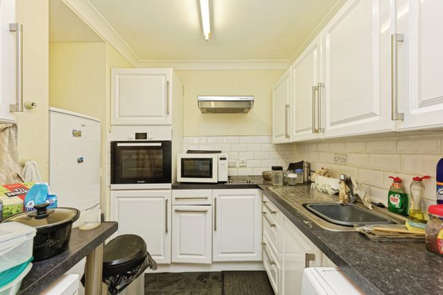 30 Kingsford Court,, Coombe Valley Road, Kent photo 4