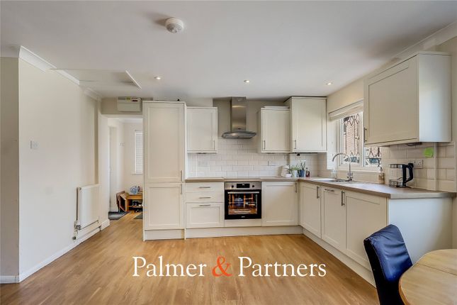 9, Lakin Close, Chelmsford photo 4