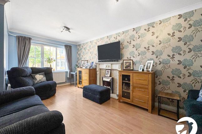 32, Tourmaline Drive, Kent photo 2