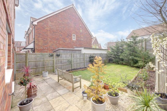 21, Woodacres Way, Hailsham photo 4