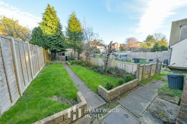Terraced house for sale in Beresford Road, St. Albans