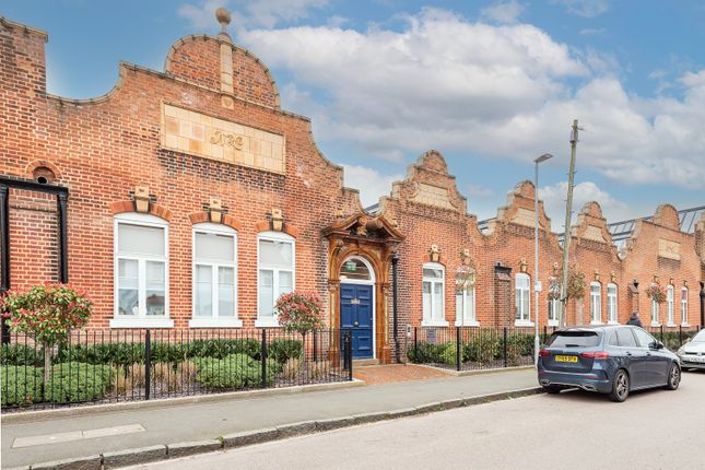 Thumbnail Flat for sale in Sutton Road, St. Albans, Hertfordshire