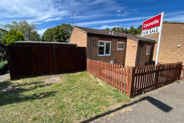 Thumbnail Terraced bungalow for sale in Firecrest, Letchworth Garden City